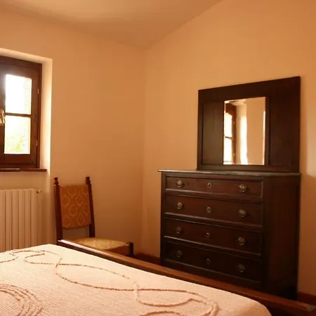 Montecchio Sleeps 6 Casa vacanze