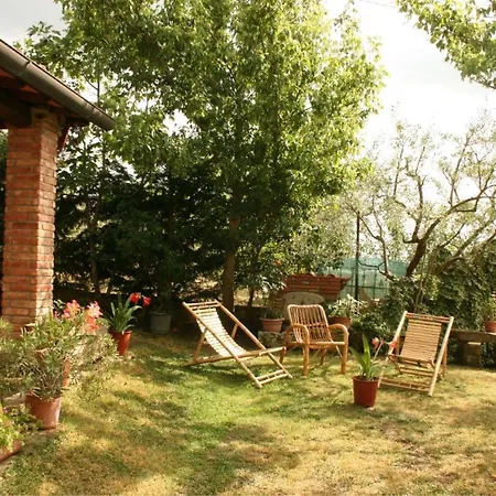 Montecchio Sleeps 6 Casa vacanze Castiglion Fiorentino